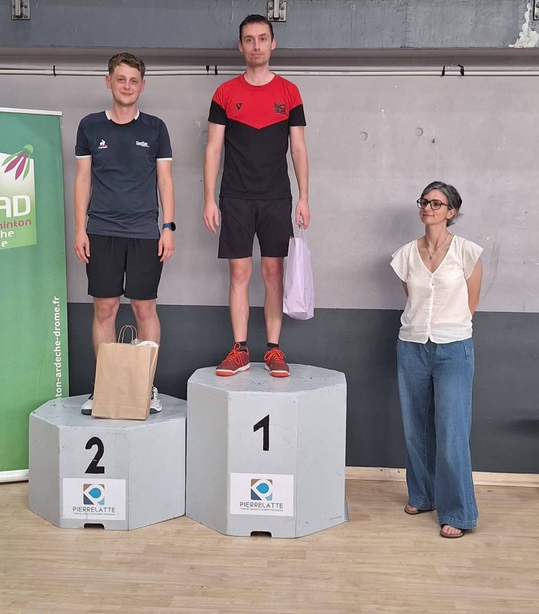 Joueurs de l'EBPD26 sur le podium du championnat bi-départemental 2026